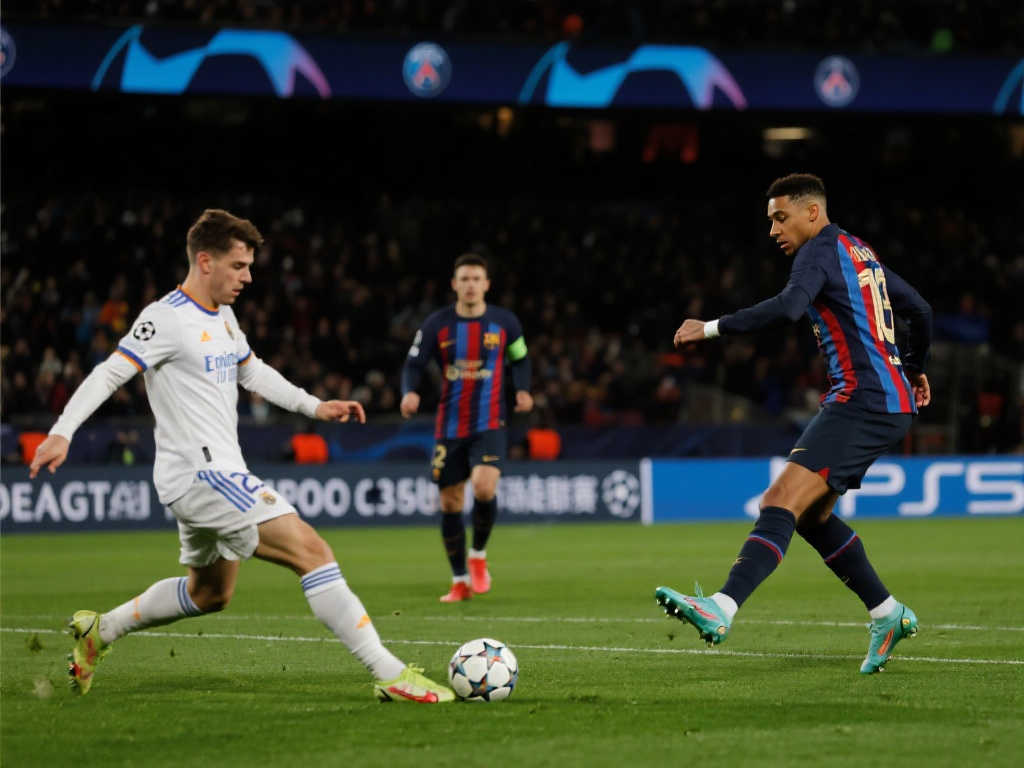 【早报】巴黎巴萨虽败犹荣,携手晋级欧冠四强! 【早报】巴黎巴萨虽败犹荣,携手晋级欧冠四强!